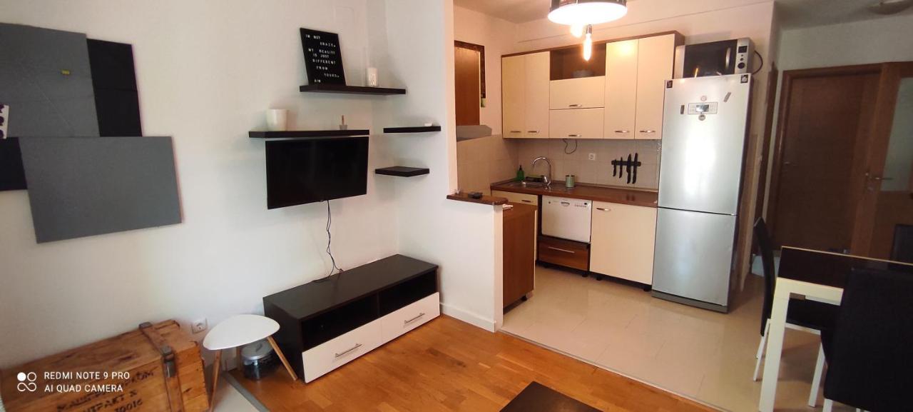 Mala Tonina Apartment Tučepi Стая снимка