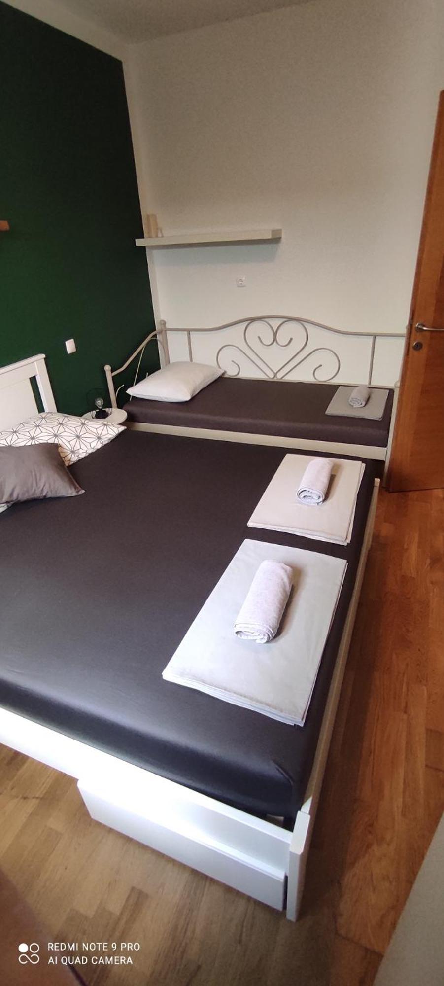 Mala Tonina Apartment Tučepi Стая снимка
